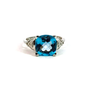10K Gold Blue Topaz Ring